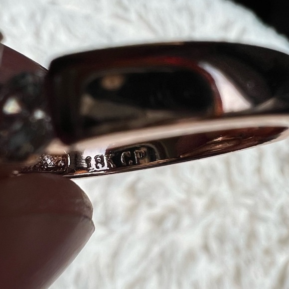 18K GP Rose Gold Ring - Picture 7 of 9